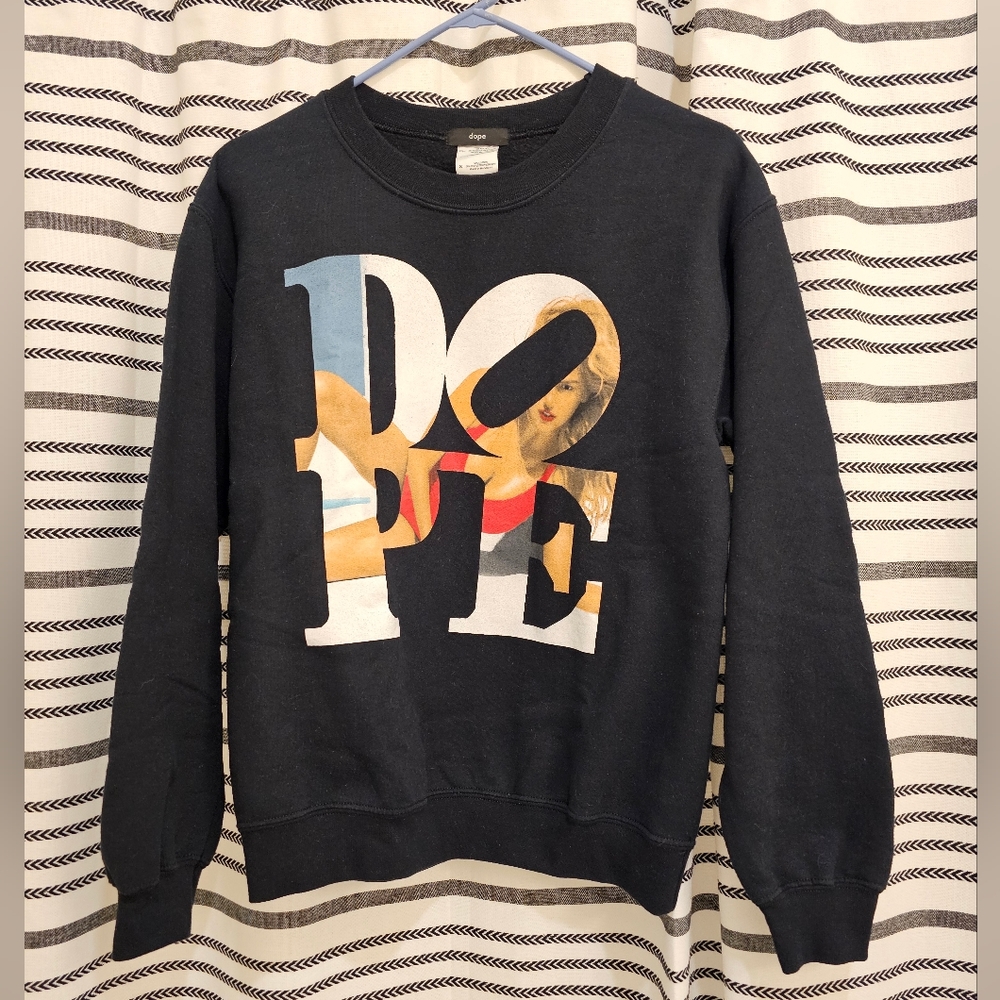 DOPE COUTURE Logo Crewneck Sweatshirt Size Small unisex Pre owned